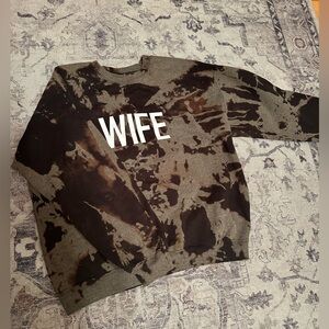 Gildan acid washed sweatshirt. Worn once after my wedding!